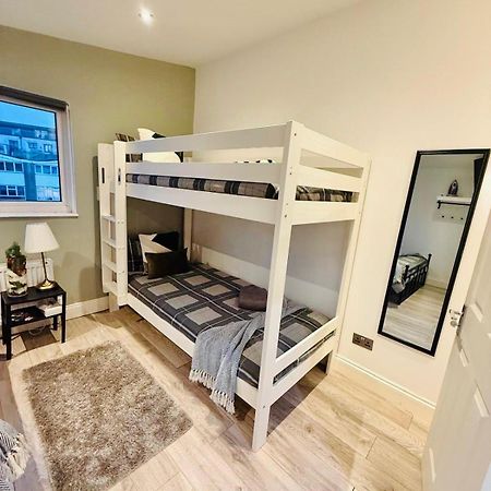 15 Min To Central London Guest Suites 22 Exteriör bild