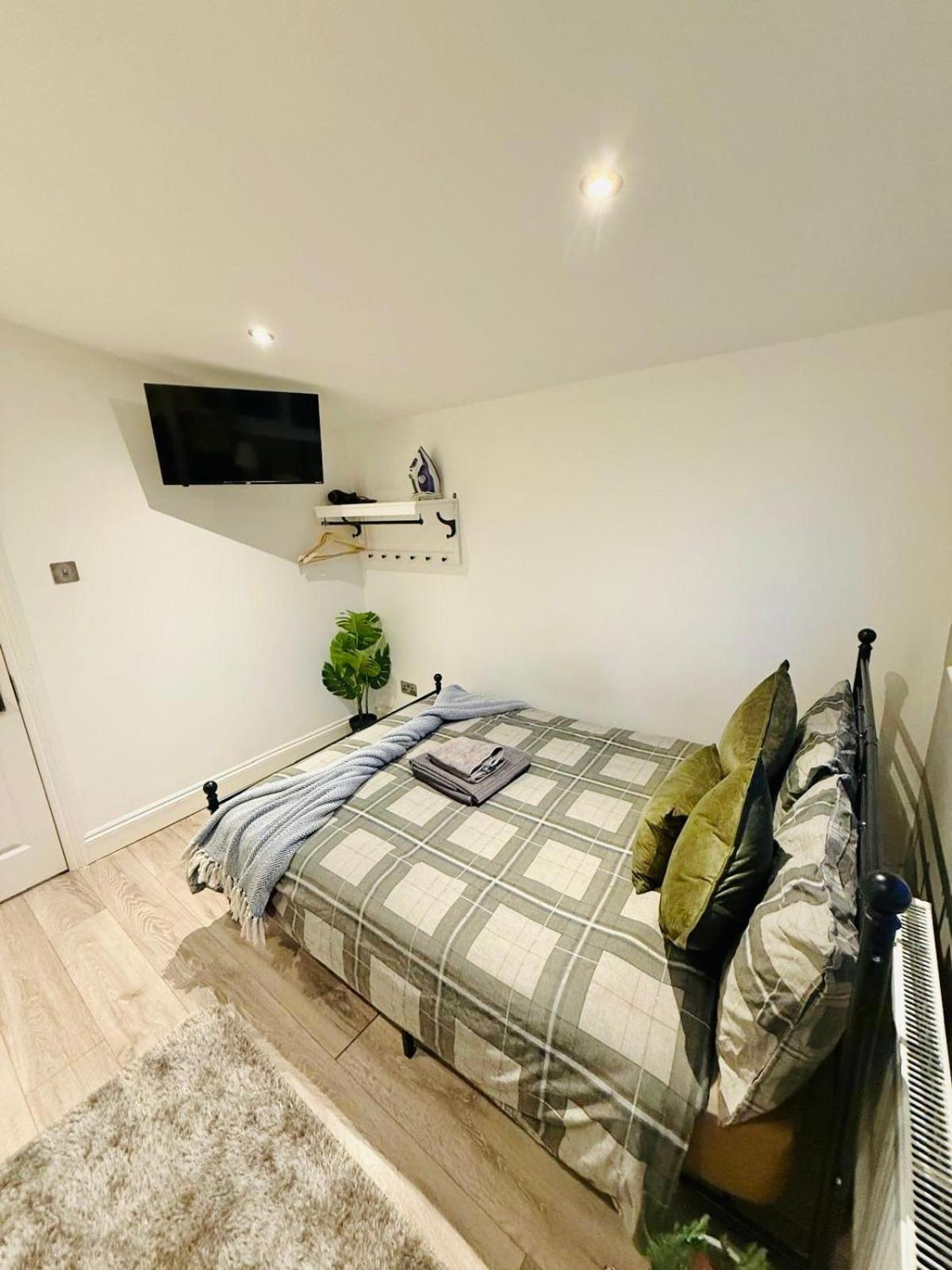 15 Min To Central London Guest Suites 22 Exteriör bild